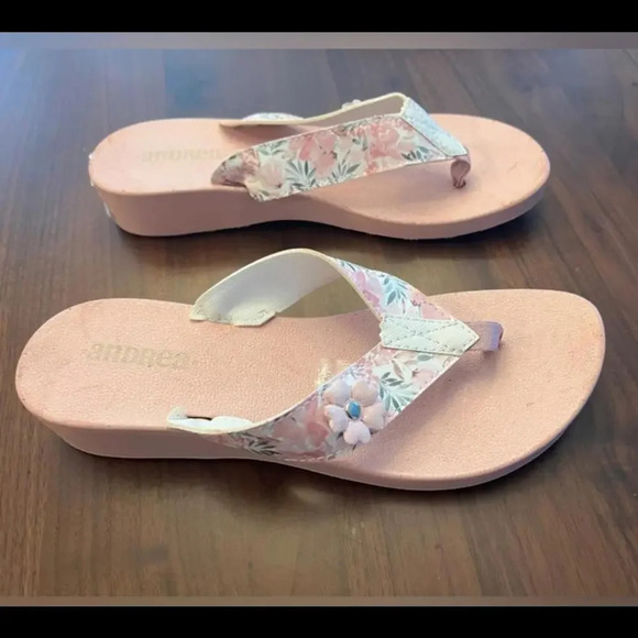 NIB Andrea Fenzi Pink and White Floral Flip Flop Sandals Women's Size 8 - Picture 2 of 8